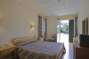 New Helvetia Hotel