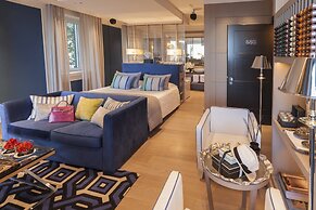 Eight Hotel Paraggi