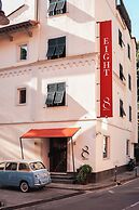 Eight Hotel Paraggi