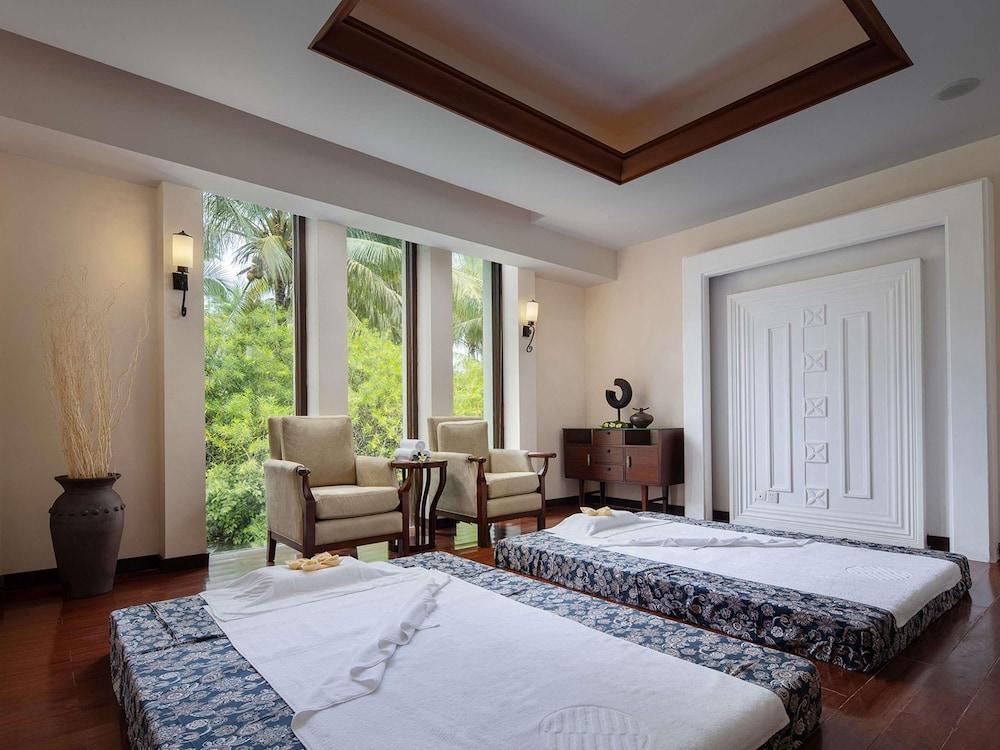 Pullman Sanya Yalong Bay Villas & Resort
