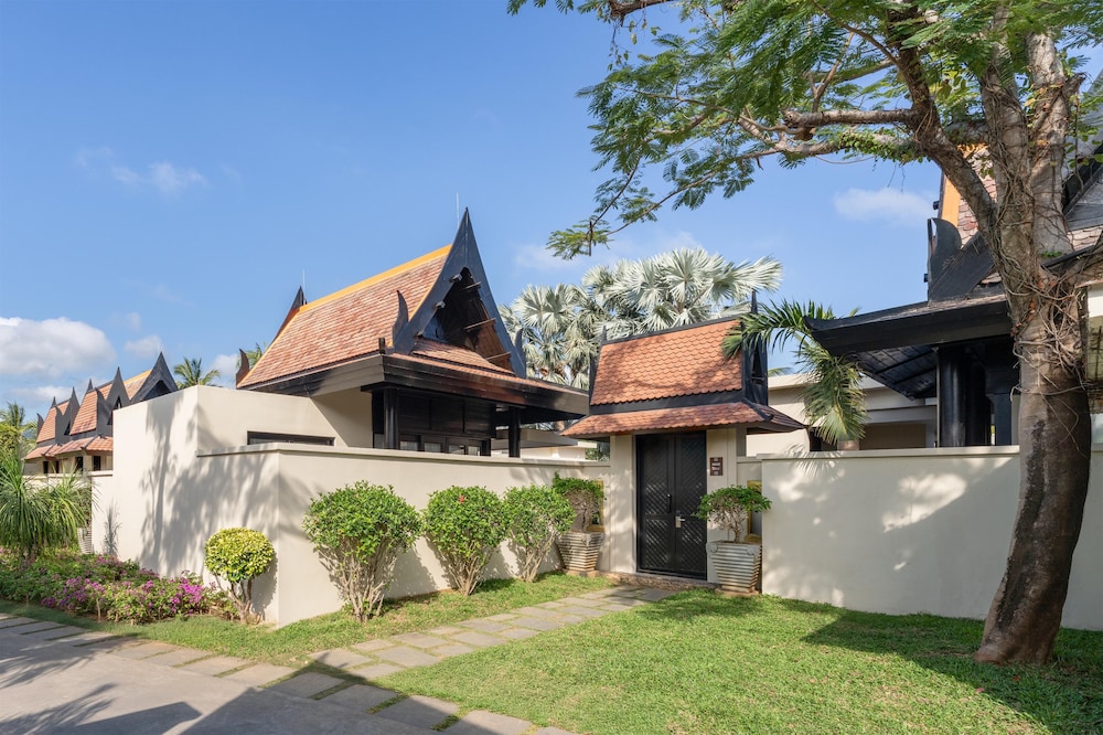 Pullman Sanya Yalong Bay Villas & Resort