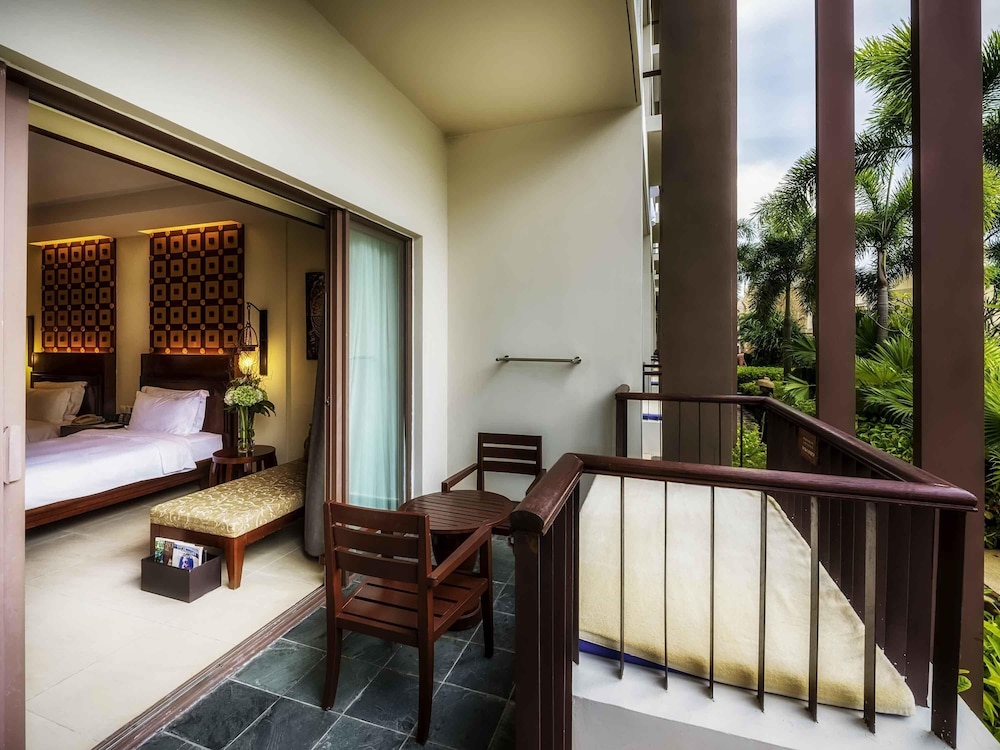 Pullman Sanya Yalong Bay Villas & Resort