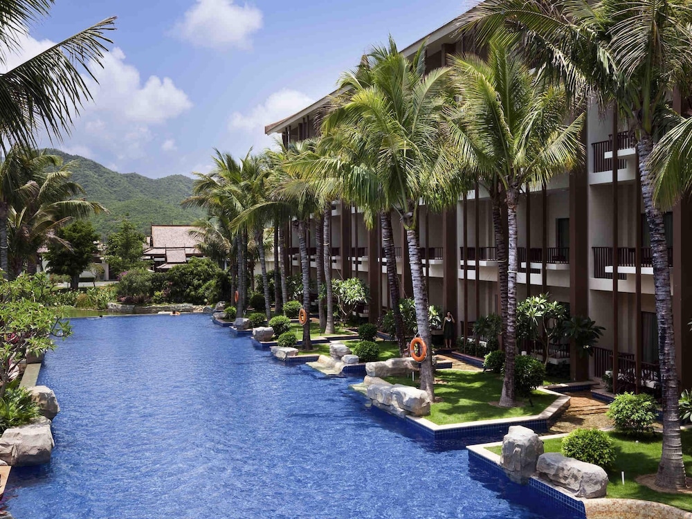 Pullman Sanya Yalong Bay Villas & Resort