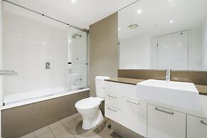Artique Surfers Paradise