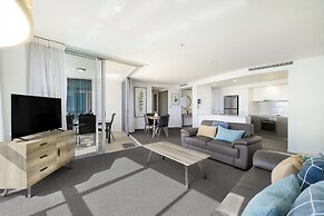 Artique Surfers Paradise