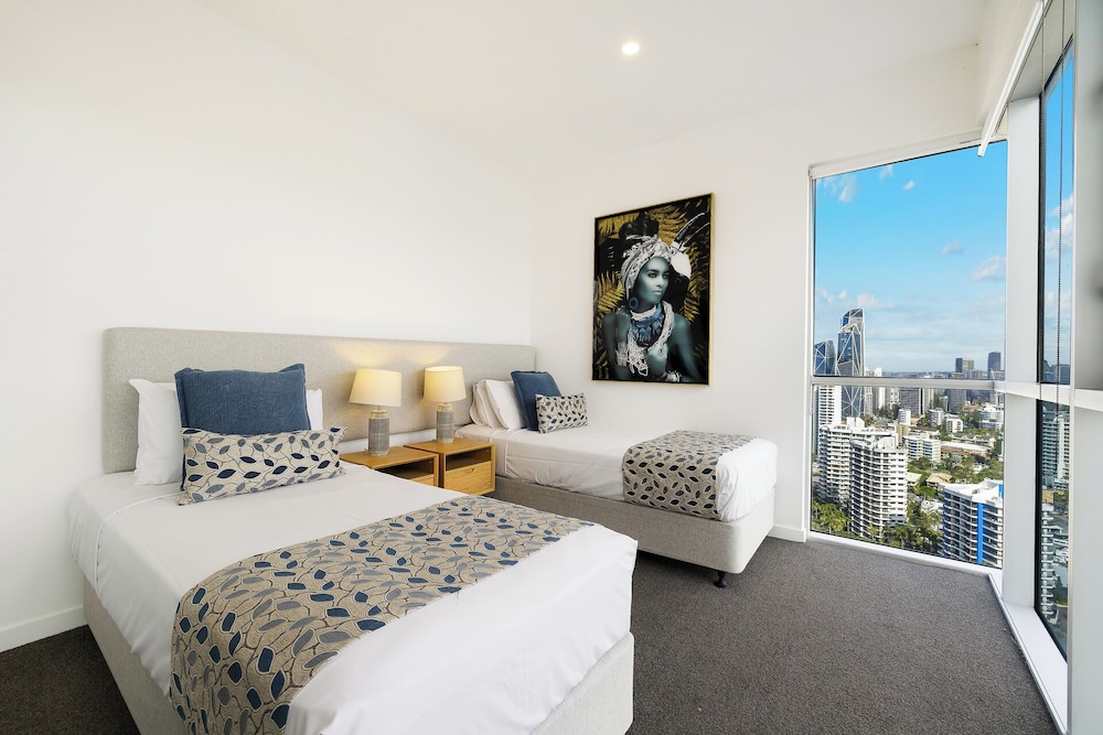 Artique Surfers Paradise