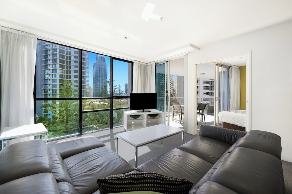 Artique Surfers Paradise