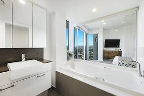 Artique Surfers Paradise