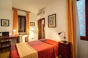 Residenza Domizia- Guest House