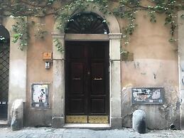 Residenza Domizia- Guest House
