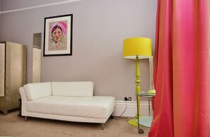 The Oriental - Guest House