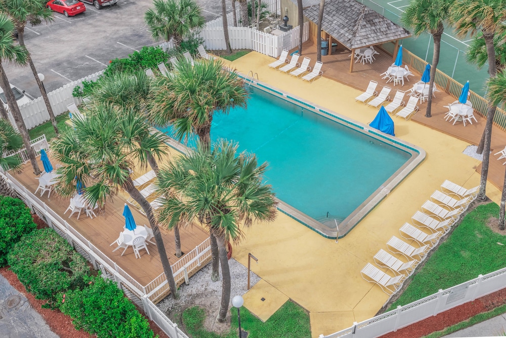 Turtle Reef Club