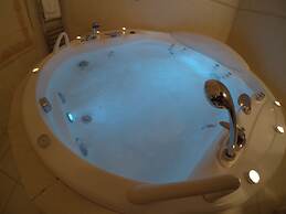 Exis Boutique Hotel