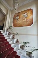 Exis Boutique Hotel