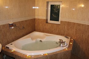 Exis Boutique Hotel