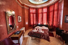 Exis Boutique Hotel