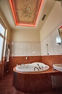 Exis Boutique Hotel