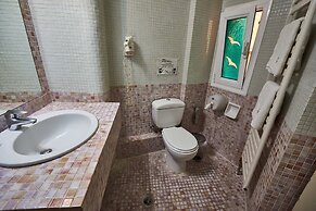 Exis Boutique Hotel