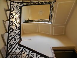 Etnea suite 668