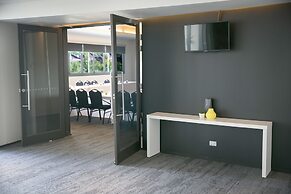 Alpha Hotel Eastern Creek