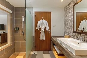 OUTRIGGER Khao Lak Beach Resort