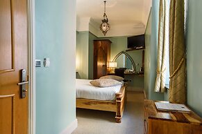 Jolyon's Boutique Hotel