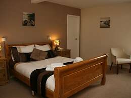 The Royal Lodge