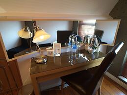 Tyrosa Rooms