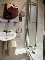 Tyrosa Rooms
