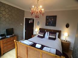 Tyrosa Rooms