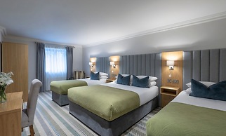 Killarney Heights Hotel