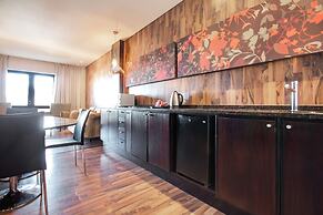 Colosseum Hotel