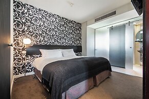 Colosseum Hotel
