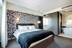 Colosseum Hotel