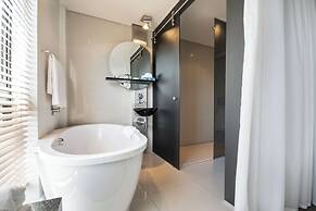 Colosseum Hotel
