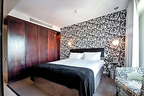 Colosseum Hotel