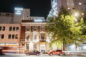 Auckland City Hotel