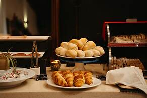 Auckland City Hotel