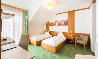 Thermenhotel Kurz