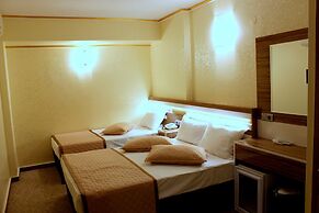 Yaztur Hotel
