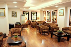 Yaztur Hotel