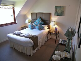 Rosemount Hotel