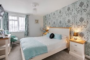 Trelawney Hotel