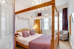 Trelawney Hotel