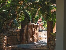 Flamingo Hotel & Spa - Pet Friendly