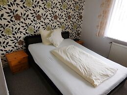 Hotel Pension am Kurmittelhaus