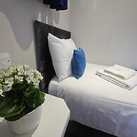 George Hotel