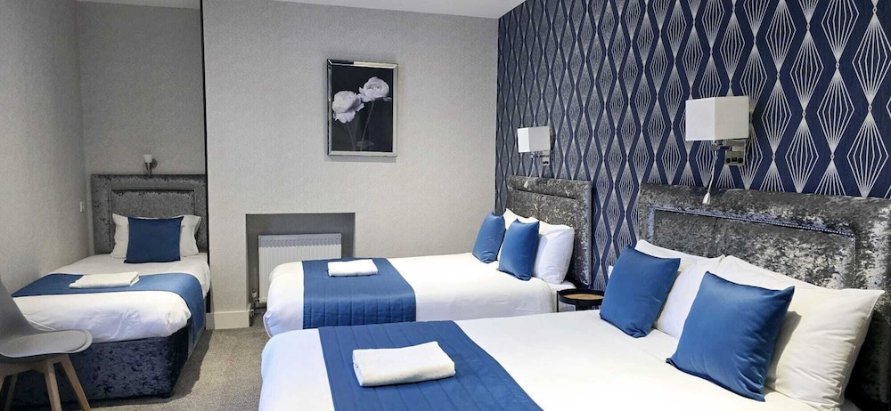 George Hotel