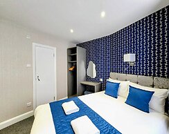 George Hotel