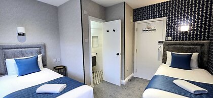 George Hotel
